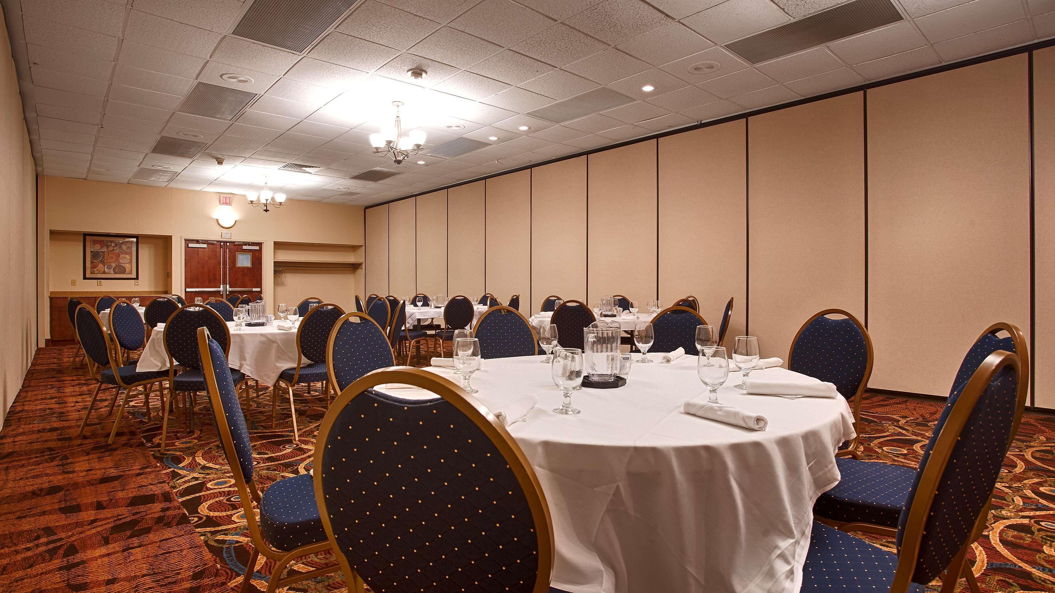 Rock Island Inn & Suites Marshalltown Kültér fotó